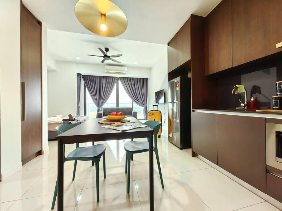 A2305 Grand Medini 100mbps Netflix By Apartment