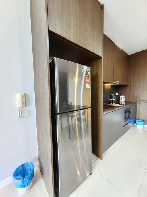 Apartment A2305 Grand Medini 100mbps Netflix By