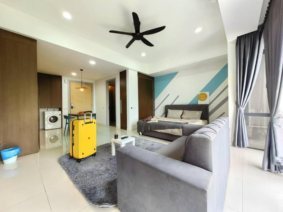 A2305 Grand Medini 100mbps Netflix By Apartment